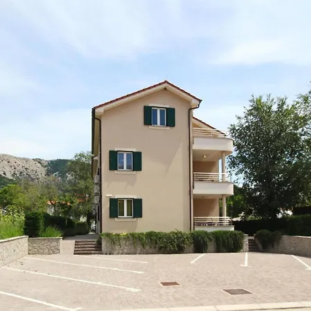 Tolle In Mit Eigener Terrasse Baška